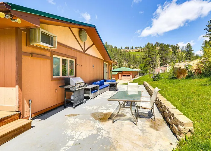 Holiday home Wyoming Nature Retreat: 19 Mi To Devils Tower Moorcroft